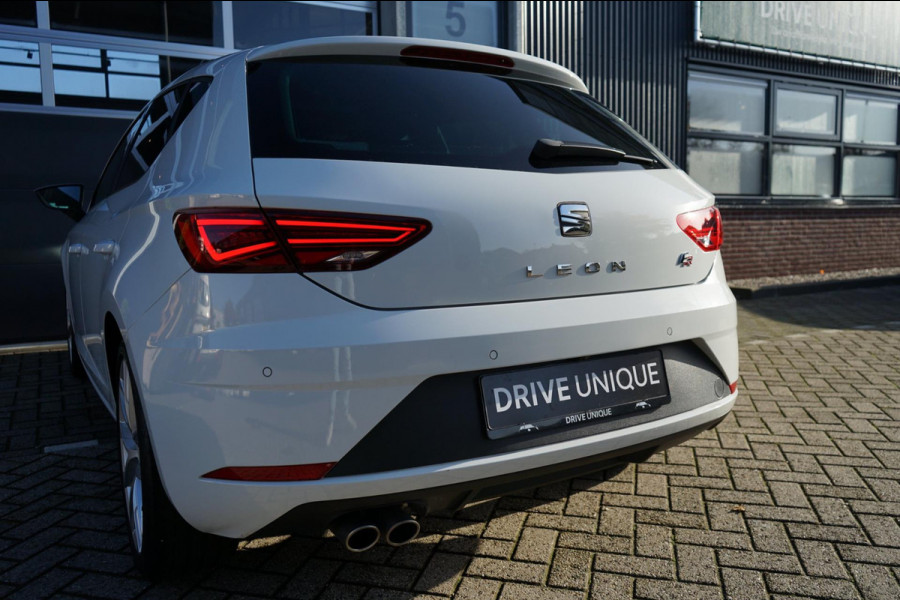 Seat Leon 1.5 TSI FR Business Intense | Beats by Dre | Panorama | ACC | DAB | sportstoel | Apple Carplay & Android | Digitaal