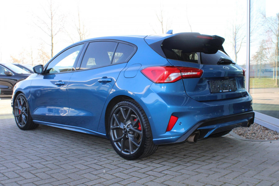 Ford Focus 2.3 EcoBoost ST-3 | Adaptive cruise control | Winter Pack | Head up Display | Sper differentieel | Bang & Olufsen | Achteruitrijcamera