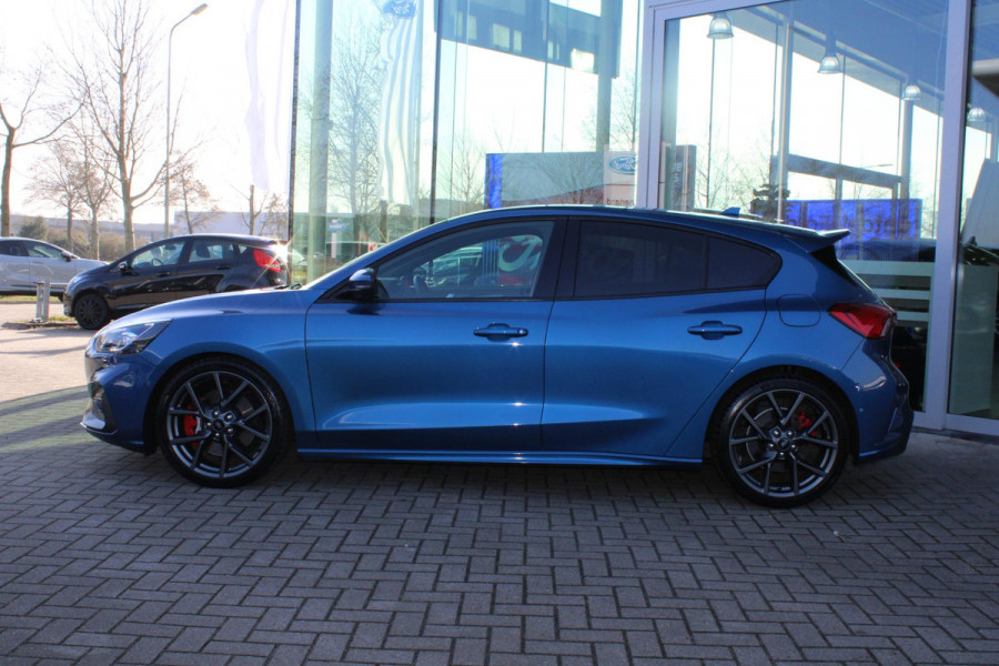 Ford Focus 2.3 EcoBoost ST-3 | Adaptive cruise control | Winter Pack | Head up Display | Sper differentieel | Bang & Olufsen | Achteruitrijcamera