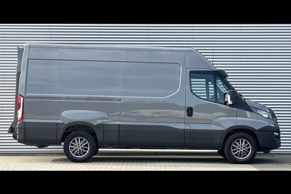 Iveco Daily 35S16V 2.3 L2H2 Laadklep Bus met laadklep automaat