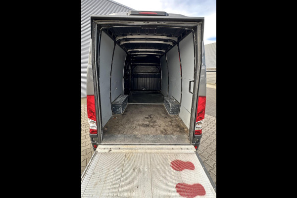 Iveco Daily 35S16V 2.3 L2H2 Laadklep Bus met laadklep automaat