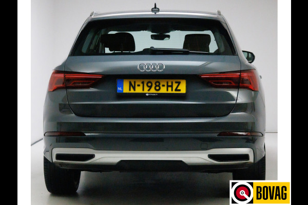 Audi Q3 35 TFSI Business Edition | Stoelverwarming | 20 inch LMV | Navigatie Adaptive cruise, Grootlichtassistent