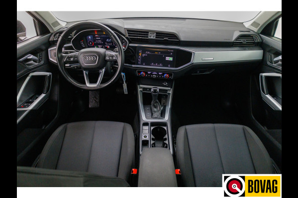 Audi Q3 35 TFSI Business Edition | Stoelverwarming | 20 inch LMV | Navigatie Adaptive cruise, Grootlichtassistent