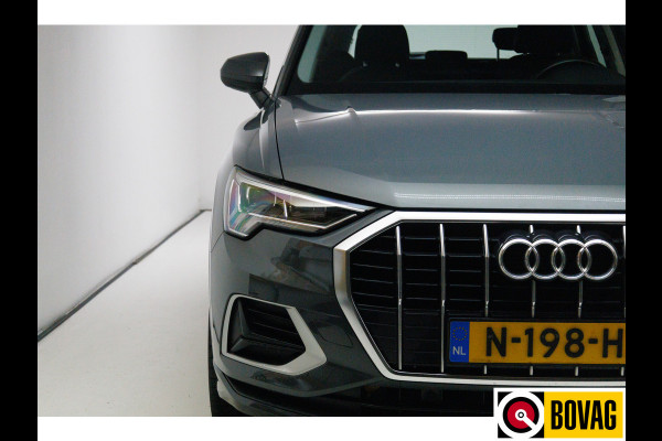 Audi Q3 35 TFSI Business Edition | Stoelverwarming | 20 inch LMV | Navigatie Adaptive cruise, Grootlichtassistent