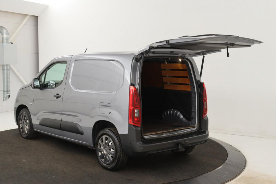 Opel Combo 1.6D 99pk L1H1 Edition | Trekhaak | Carplay | Cruise control | Navigatie | Airco | Parkeerhulp