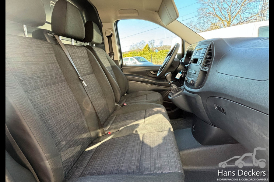 Mercedes-Benz Vito L1 Zwart Compact 111CDI Trekhaak Airco Stoelverwarming