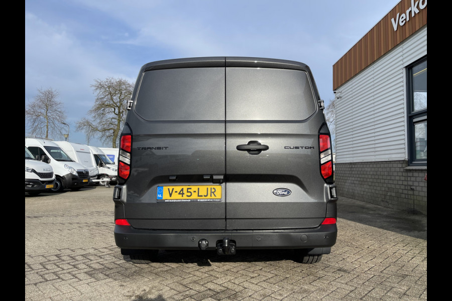 Ford Transit Custom 320 2.0 TDCI L2H1 Trend originele Ford DC 5 persoons / vaste prijs rijklaar € 43.950 ex btw / lease vanaf € / dubbele schuifdeur links rechts / stoelverwarming / trekhaak !