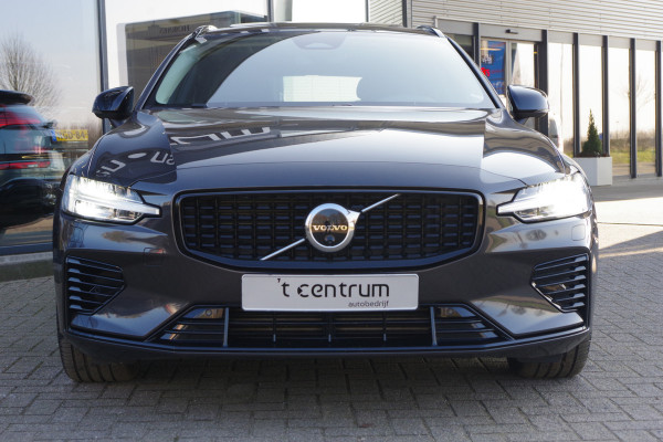 Volvo V60 2.0 T6 350 PK Plug-in Hybrid AWD Plus Dark, Panoramadak, H/K Geluidssysteem, Trekhaak, Memory