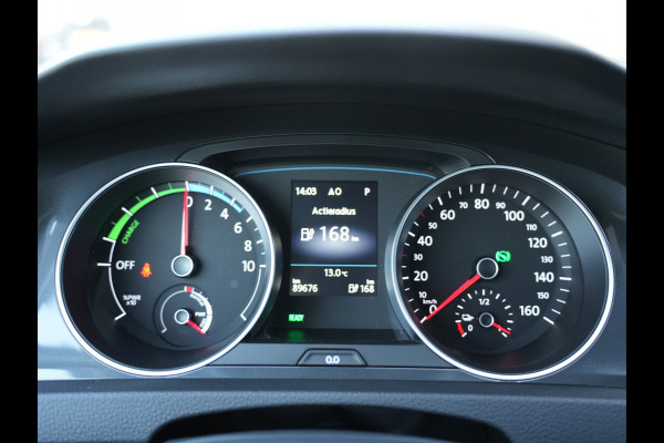 Volkswagen e-Golf E-DITION | Navigatie | Climate Control | ACC | Stoelverwarming
