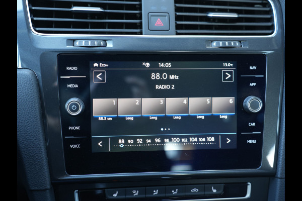 Volkswagen e-Golf E-DITION | Navigatie | Climate Control | ACC | Stoelverwarming