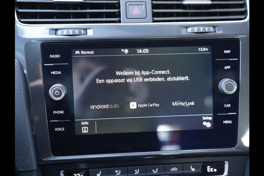 Volkswagen e-Golf E-DITION | Navigatie | Climate Control | ACC | Stoelverwarming