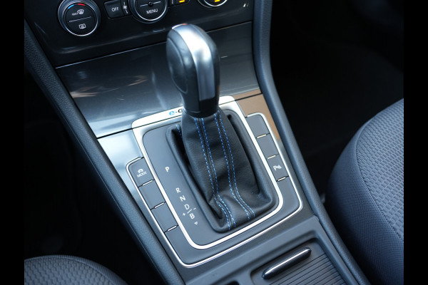 Volkswagen e-Golf E-DITION | Navigatie | Climate Control | ACC | Stoelverwarming
