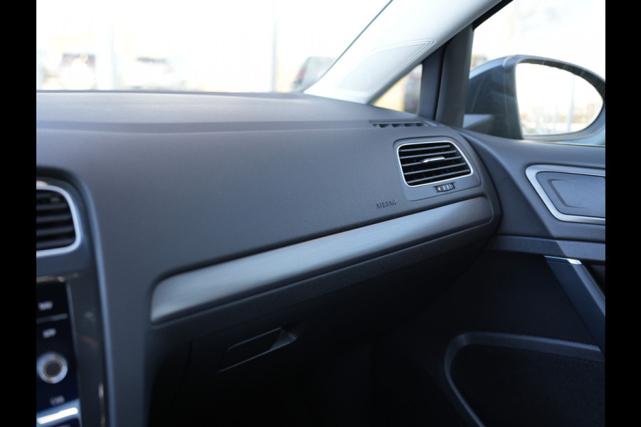Volkswagen e-Golf E-DITION | Navigatie | Climate Control | ACC | Stoelverwarming