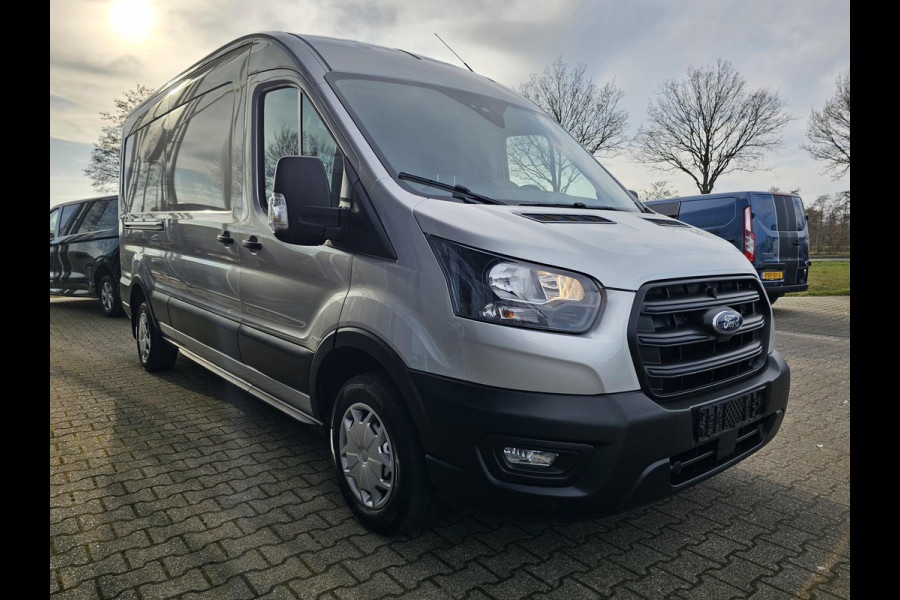 Ford Transit 310 2.0 TDCI L3H2 Trend 170pk! | Airco | Cruise control | Parkeersensoren | Lane assist | Nette auto!