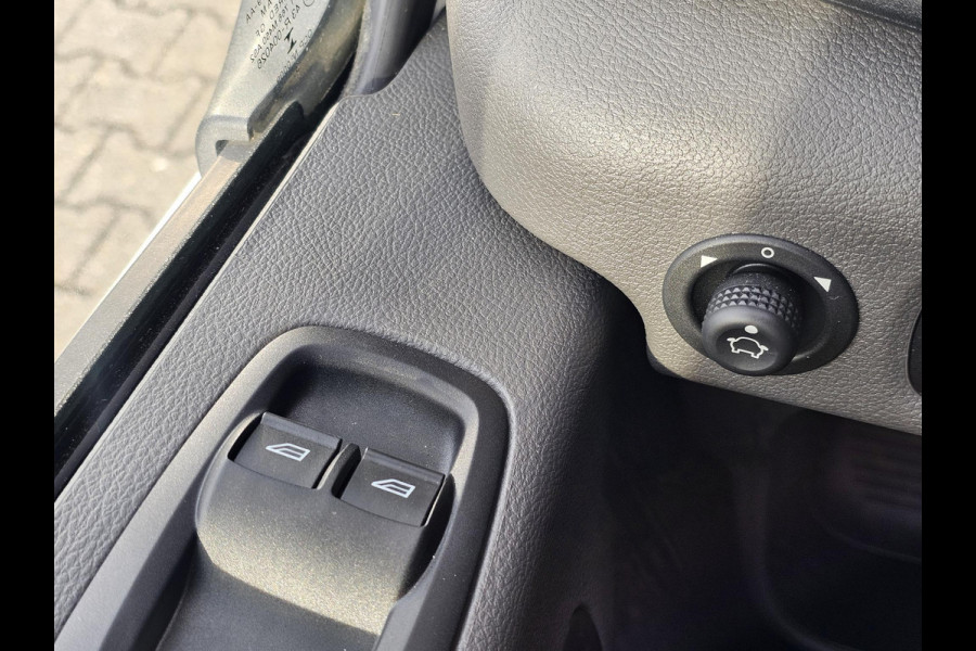 Ford Transit 310 2.0 TDCI L3H2 Trend 170pk! | Airco | Cruise control | Parkeersensoren | Lane assist | Nette auto!