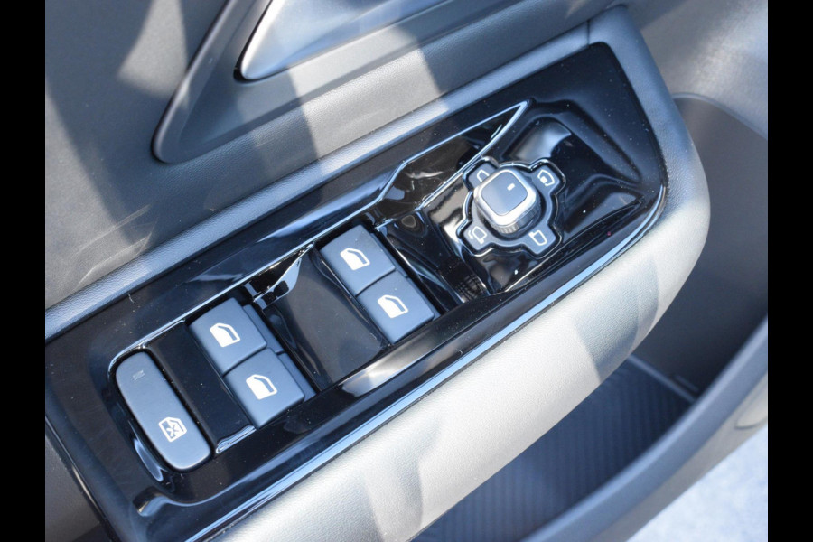 Citroën C5 X 1.6 Plug-in Hybrid 225 Max MASSAGE STOELEN | SCHUIFKANTELDAK | 360 CAMERA MET SENSOREN | NAVIGATIE | CARPLAY | UIT VOORRAAD LEVERBAAR