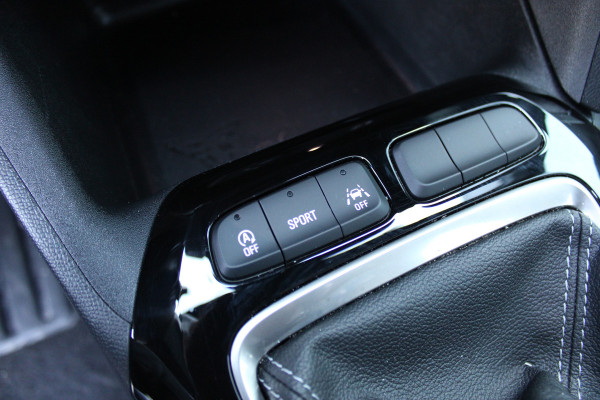 Opel Corsa 1.2 Turbo GS | Carplay | Camera | Nieuw model | Cruise | DAB | Airco Opel Corsa 1.2 Turbo GS | Carplay | Camera | Nieuw model | Cruise | DAB | Airco