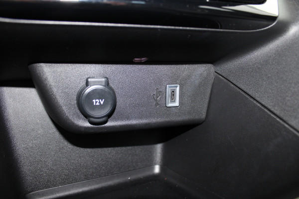 Opel Corsa 1.2 Turbo GS | Carplay | Camera | Nieuw model | Cruise | DAB | Airco Opel Corsa 1.2 Turbo GS | Carplay | Camera | Nieuw model | Cruise | DAB | Airco