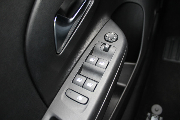 Opel Corsa 1.2 Turbo GS | Carplay | Camera | Nieuw model | Cruise | DAB | Airco Opel Corsa 1.2 Turbo GS | Carplay | Camera | Nieuw model | Cruise | DAB | Airco