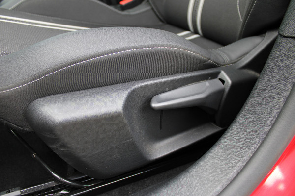 Opel Corsa 1.2 Turbo GS | Carplay | Camera | Nieuw model | Cruise | DAB | Airco Opel Corsa 1.2 Turbo GS | Carplay | Camera | Nieuw model | Cruise | DAB | Airco