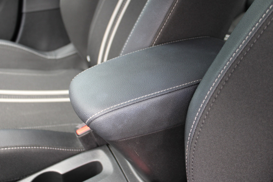 Opel Corsa 1.2 Turbo GS | Carplay | Camera | Nieuw model | Cruise | DAB | Airco Opel Corsa 1.2 Turbo GS | Carplay | Camera | Nieuw model | Cruise | DAB | Airco