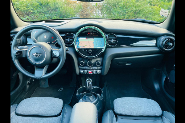 MINI Mini 1.5 Cooper Camden Plus Edition/Aut/Navi/Multifunctioneel/Pano