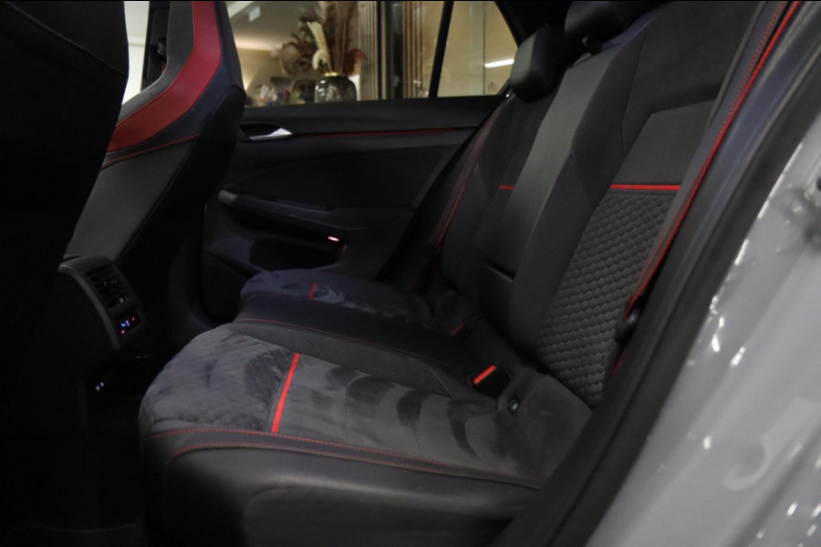 Volkswagen Golf 2.0 TSI GTI CLUBSPORT /PANO/IQLIGHT/CARPLAY/ACC/VOLL