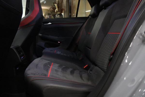 Volkswagen Golf 2.0 TSI GTI CLUBSPORT /PANO/IQLIGHT/CARPLAY/ACC/VOLL