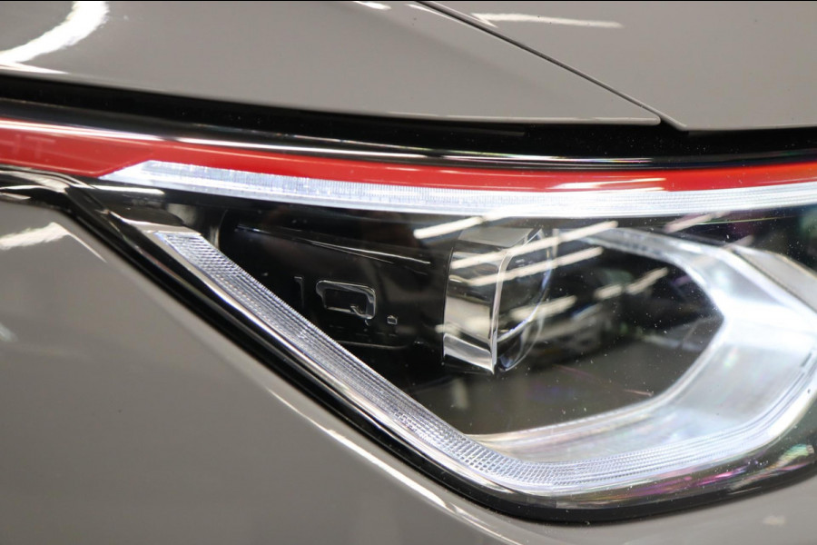 Volkswagen Golf 2.0 TSI GTI CLUBSPORT /PANO/IQLIGHT/CARPLAY/ACC/VOLL