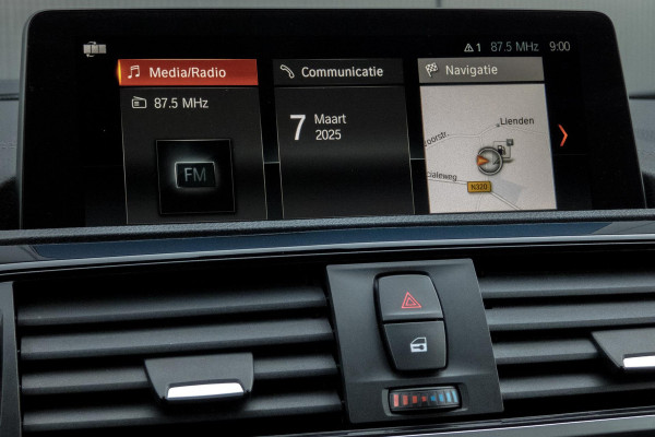 BMW 1-serie 118i Sport Line Edition | CAMERA | HARMAN&KARDON | PDC | M-SPORT STUUR