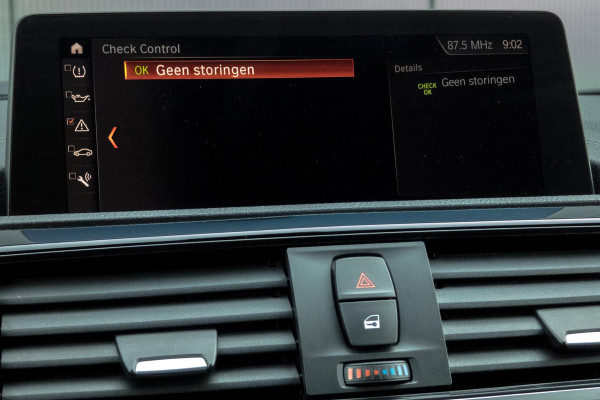 BMW 1-serie 118i Sport Line Edition | CAMERA | HARMAN&KARDON | PDC | M-SPORT STUUR