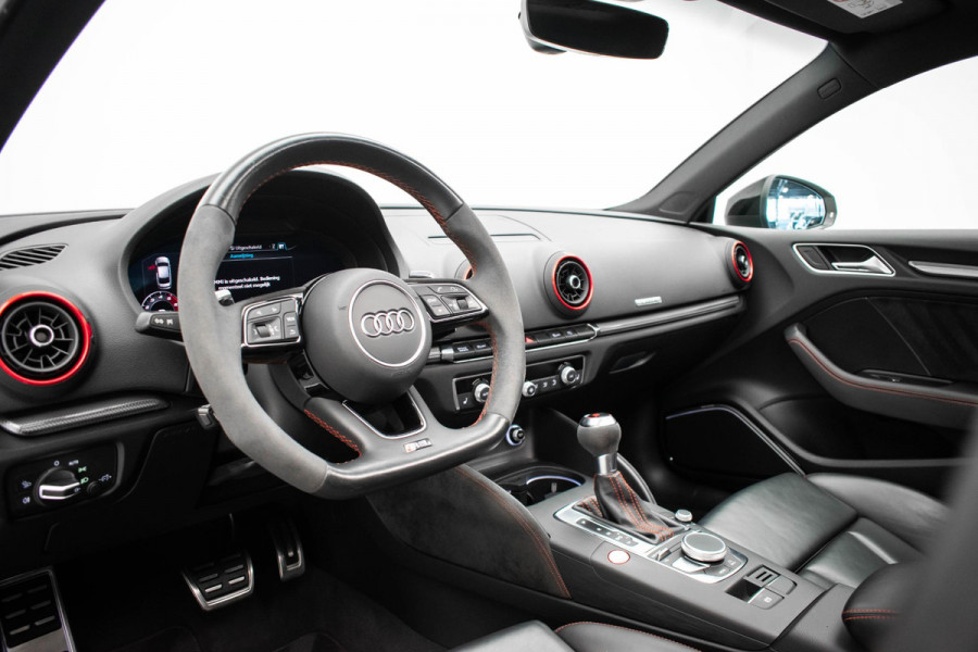 Audi RS3 Limousine 2.5 TFSI quattro |Pano|RS Seat|B&O|Keyless|