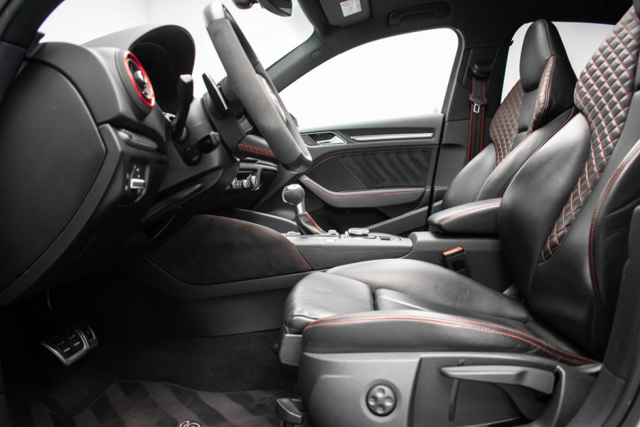 Audi RS3 Limousine 2.5 TFSI quattro |Pano|RS Seat|B&O|Keyless|