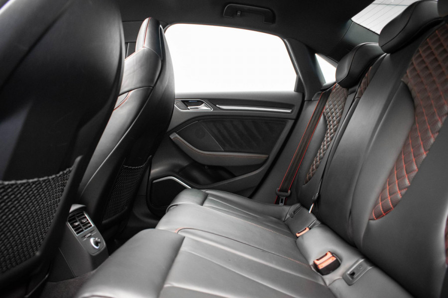 Audi RS3 Limousine 2.5 TFSI quattro |Pano|RS Seat|B&O|Keyless|