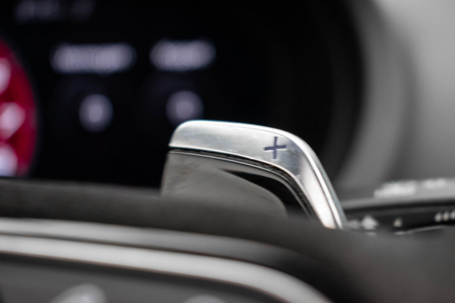 Audi RS3 Limousine 2.5 TFSI quattro |Pano|RS Seat|B&O|Keyless|