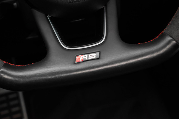 Audi RS3 Limousine 2.5 TFSI quattro |Pano|RS Seat|B&O|Keyless|