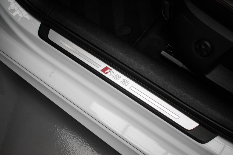 Audi RS3 Limousine 2.5 TFSI quattro |Pano|RS Seat|B&O|Keyless|