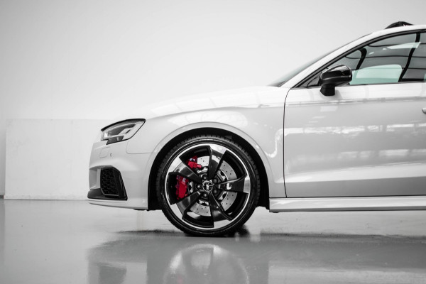 Audi RS3 Limousine 2.5 TFSI quattro |Pano|RS Seat|B&O|Keyless|