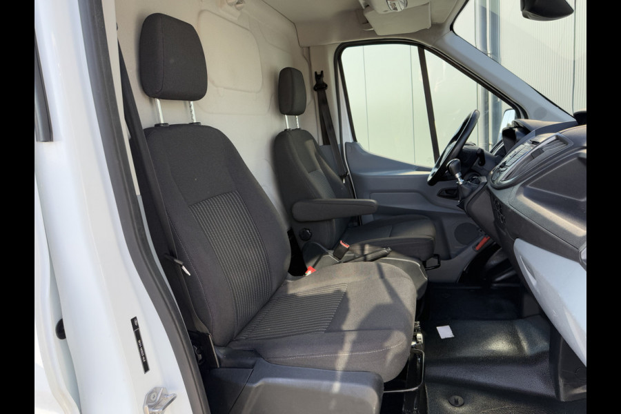 Ford Transit 350 2.0 TDCI 131 PK / L2H2 / 2.8 TON TREKKEN / 1e EIG. / AIRCO / CRUISE / PDC /