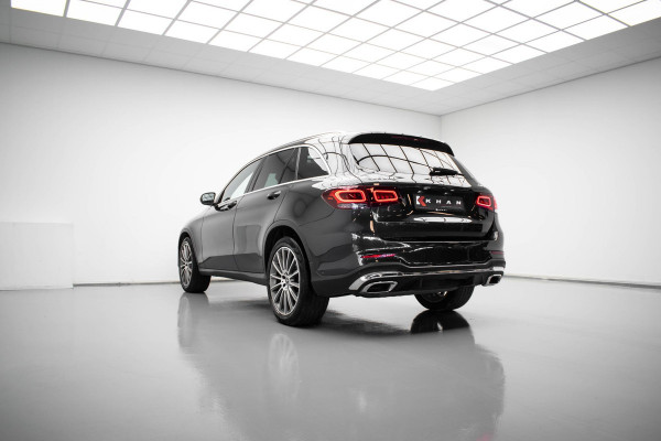 Mercedes-Benz GLC 300 4MATIC AMG Line | Pano| 360 Camera| ACC