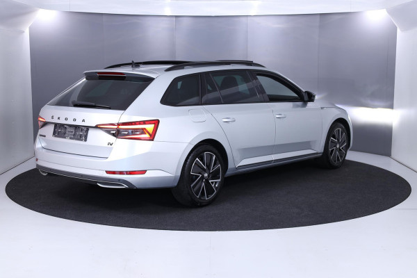 Škoda Superb Combi 1.4 TSI iV Sportline Business Private lease vanaf €718pm | 218 pk Plug in Hybrid | Verlengde garantie | Navigatie | Panoramadak | Rondomzicht camera | Parkeersensoren |