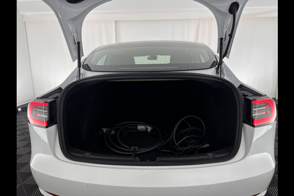 Tesla Model 3 Standard RWD Plus 60 kWh [ 3-Fase ] (INCL-BTW) Aut. *PANO | AUTO-PILOT | NAPPA-LEATHER | KEYLESS | FULL-LED | MEMORY-PACK | SURROUND-VIEW | DAB | CARPLAY | DIGI-COCKPIT | LANE-ASSIST | COMFORT-SEATS | 18"ALU*