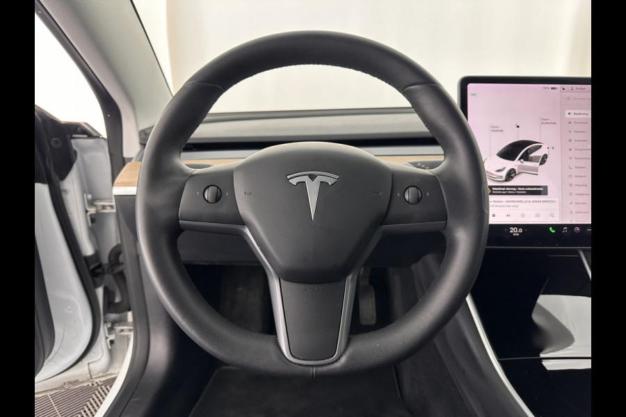 Tesla Model 3 Standard RWD Plus 60 kWh [ 3-Fase ] (INCL-BTW) Aut. *PANO | AUTO-PILOT | NAPPA-LEATHER | KEYLESS | FULL-LED | MEMORY-PACK | SURROUND-VIEW | DAB | CARPLAY | DIGI-COCKPIT | LANE-ASSIST | COMFORT-SEATS | 18"ALU*