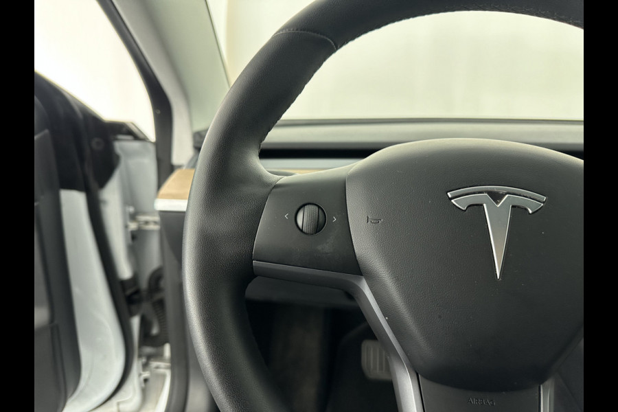 Tesla Model 3 Standard RWD Plus 60 kWh [ 3-Fase ] (INCL-BTW) Aut. *PANO | AUTO-PILOT | NAPPA-LEATHER | KEYLESS | FULL-LED | MEMORY-PACK | SURROUND-VIEW | DAB | CARPLAY | DIGI-COCKPIT | LANE-ASSIST | COMFORT-SEATS | 18"ALU*