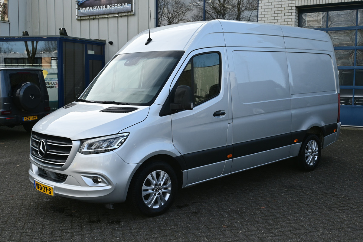 Mercedes-Benz Sprinter 319 CDI 3.0 V6 L2H2 LED, 360 Camera, Geveerde stoel, MBUX 10.25