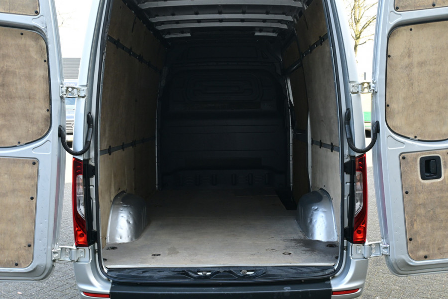 Mercedes-Benz Sprinter 319 CDI 3.0 V6 L2H2 LED, 360 Camera, Geveerde stoel, MBUX 10.25