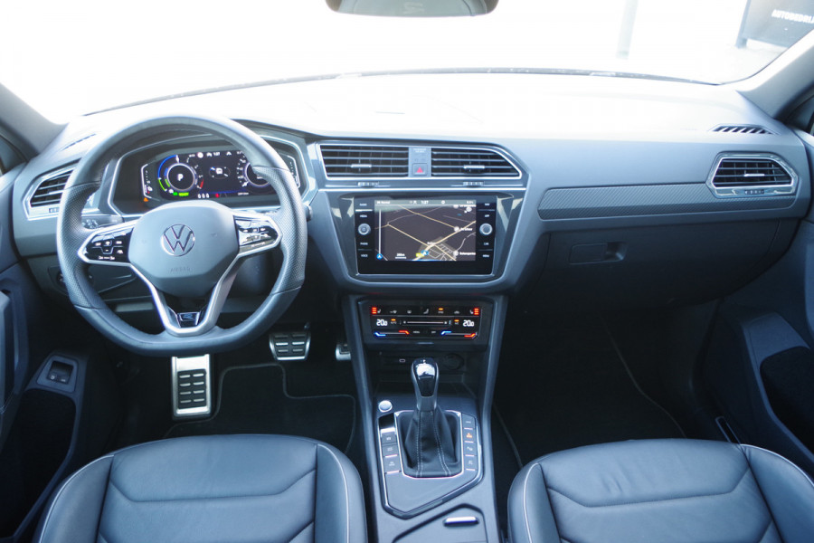 Volkswagen Tiguan 1.4 TSI 245 PK eHybrid R-Line BNS+ PHEV, Panoramadak, 20" LM, 360 Camera, Leder, IQ-LED, Memory