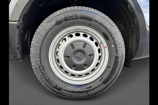 Mercedes-Benz Sprinter 319 L2H2 PRO 190PK 9G-TRONIC AUTOMAAT RWD ( BPM VRIJ ) LED GROOT M-BUX GROOT SCHERM AIRCO CRUISE CONTROL CAMERA BUMPERS IN KLEUR 3500KG TREKGEWICHT