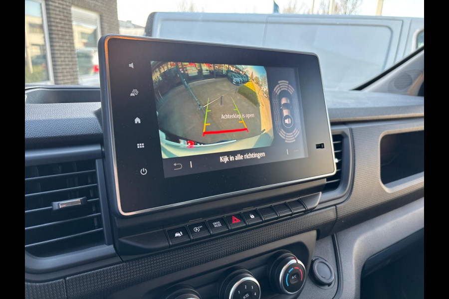 Renault Trafic T30 L2H1 150PK AUTOMAAT LED AIRCO CRUISE CONTROL CAMERA NAVIGATIE D.M.V. CARPLAY TREKHAAK