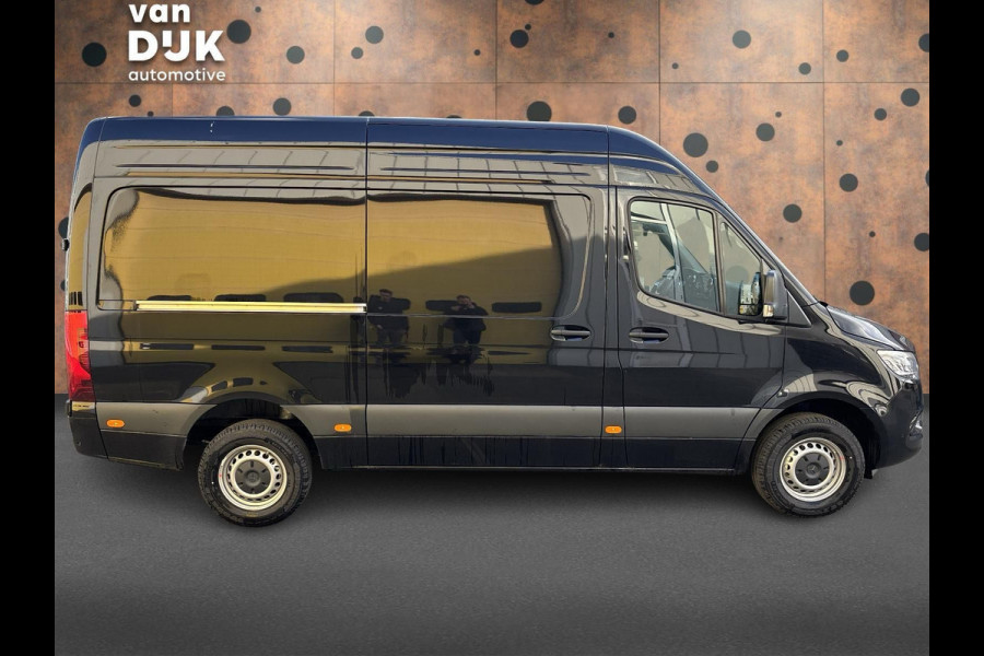 Mercedes-Benz Sprinter 319 L2H2 PRO 190PK 9G-TRONIC AUTOMAAT RWD ( BPM VRIJ ) LED GROOT M-BUX GROOT SCHERM AIRCO CRUISE CONTROL CAMERA BUMPERS IN KLEUR 3500KG TREKGEWICHT